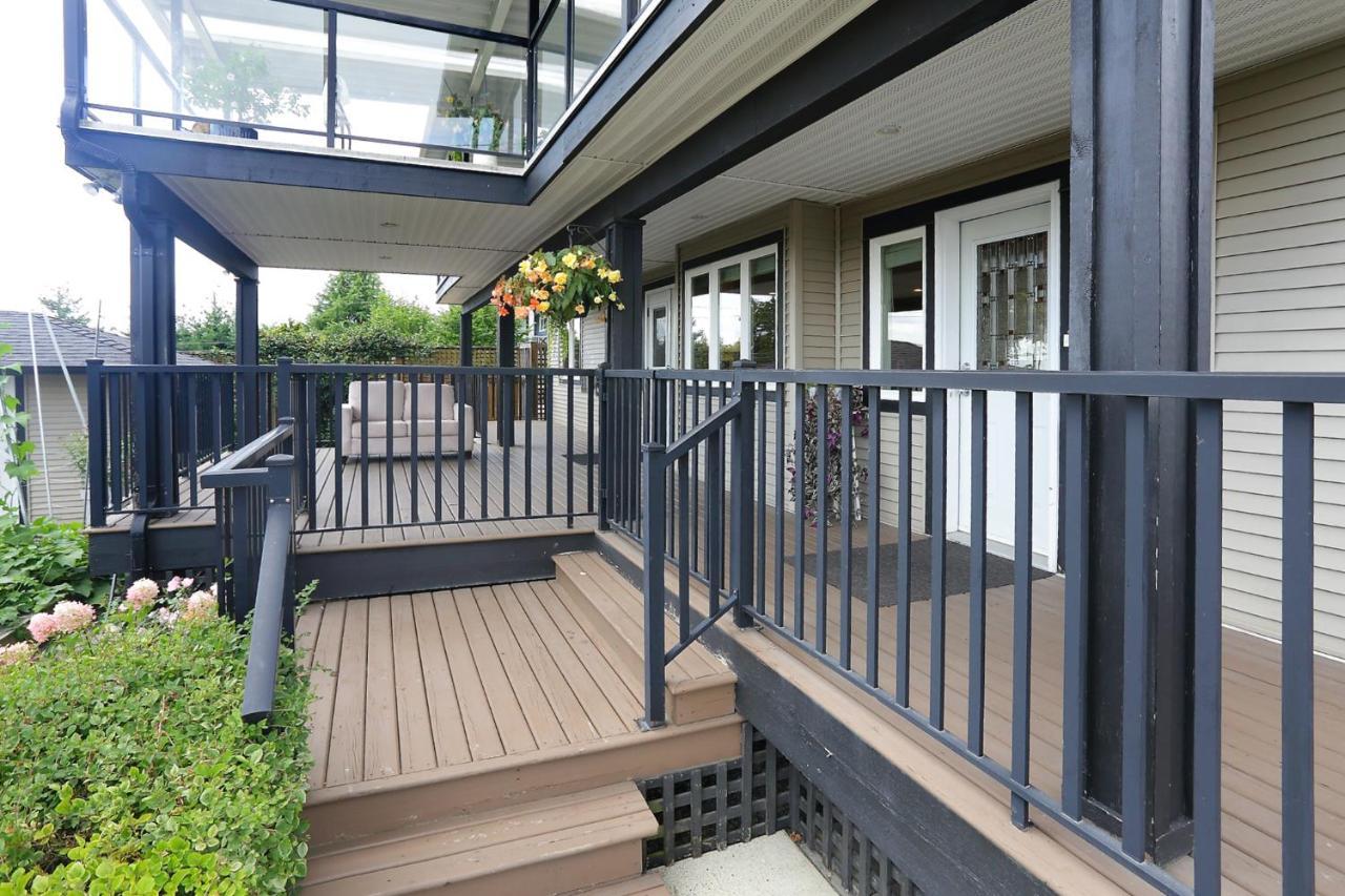 Lovely J Home -Stunning River View Cozy Two Bedroom Private Suite New Westminster Exterior photo